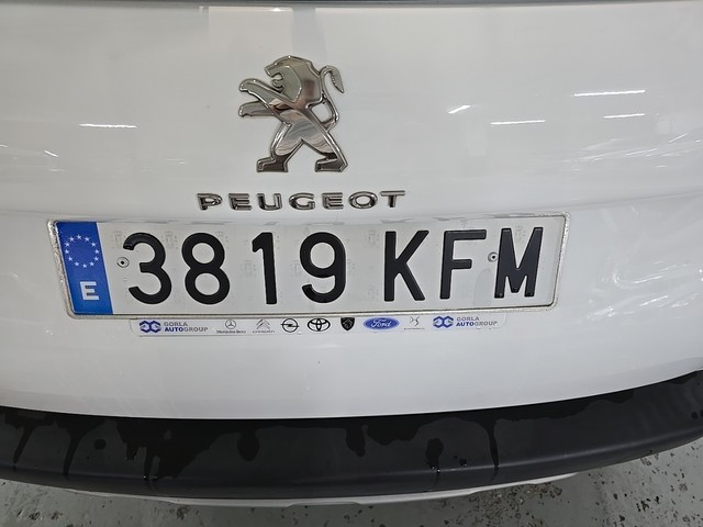 Peugeot 2008 SUV PureTech 110 S&S Allure EAT6 81 kW (110 CV)