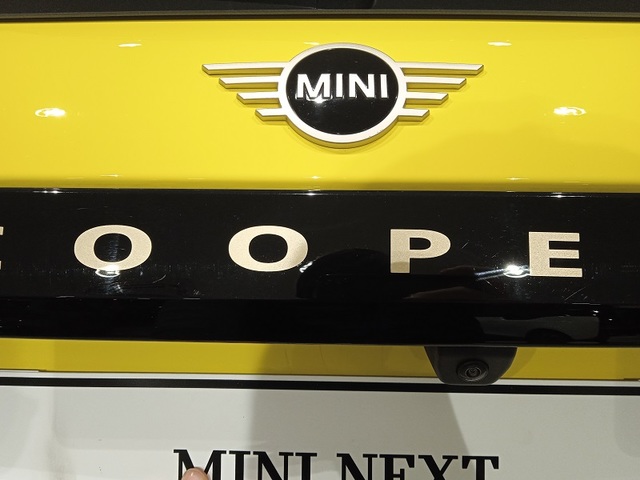 fotoG 23 del MINI MINI 3 Puertas Cooper E 135 kW (184 CV) 184cv Eléctrico del 2024 en Albacete