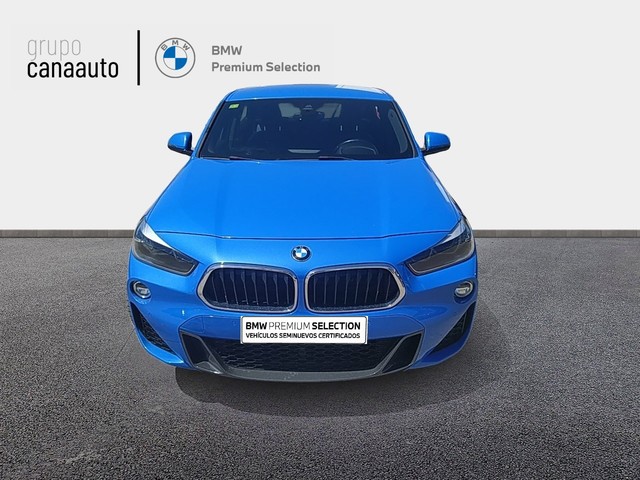 BMW X2 sDrive18i color Azul. Año 2020. 103KW(140CV). Gasolina. En concesionario CANAAUTO - TACO de Sta. C. Tenerife