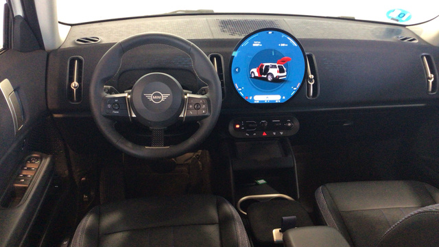 fotoG 6 del MINI MINI Countryman E 150 kW (204 CV) 204cv Eléctrico del 2024 en Madrid