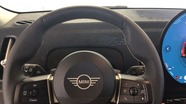 fotoG 11 del MINI MINI Countryman E 150 kW (204 CV) 204cv Eléctrico del 2024 en Madrid