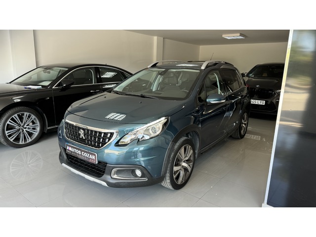 Peugeot 2008 SUV PureTech 110 de segunda mano