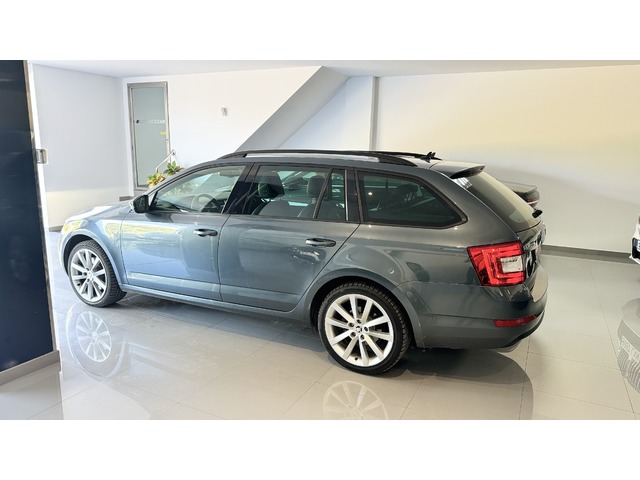 Skoda Octavia Combi 2.0 TDI RS 135 kW (184 CV) DSG