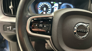 Volvo XC60 T8 Recharge R-Design AWD Auto 287 kW (390 CV) - 16 Volvo XC60 T8 Ocasión 287 KW (390CV) - 16