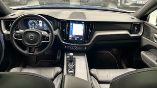 Volvo XC60 T8 Recharge R-Design AWD Auto 287 kW (390 CV) - 21 Volvo XC60 T8 Ocasión 287 KW (390CV) - 21