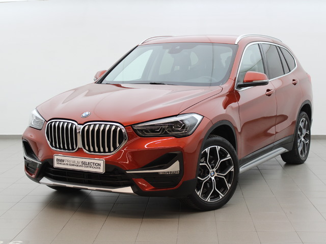 BMW X1 sDrive18d color Naranja. Año 2020. 110KW(150CV). Diésel. En concesionario Augusta Aragon S.A. de Zaragoza