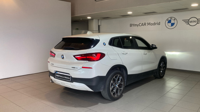 BMW X2 sDrive18i color Blanco. Año 2020. 103KW(140CV). Gasolina. En concesionario BYmyCAR Madrid - Alcalá de Madrid