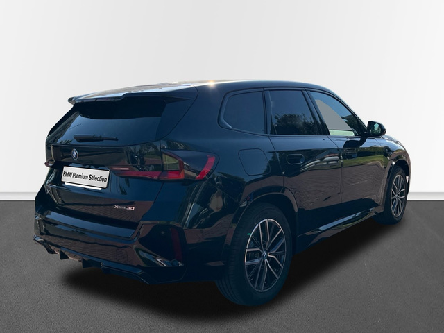 BMW iX1 xDrive30 color Negro. Año 2024. 230KW(313CV). Eléctrico. En concesionario MURCIA PREMIUM S.L. JUAN CARLOS I de Murcia
