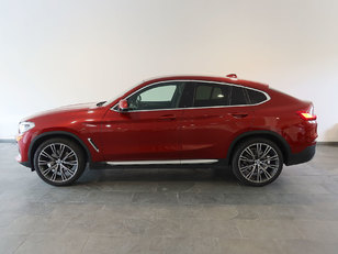 Fotos de BMW X4 xDrive20d color Rojo. Año 2020. 140KW(190CV). Diésel. En concesionario Autogal de Ourense