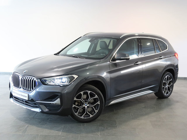 BMW X1 xDrive20d color Gris. Año 2022. 140KW(190CV). Diésel. En concesionario Autogal de Ourense