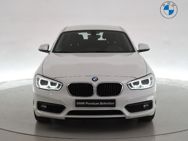 BMW Serie 1 118i color Blanco. Año 2019. 100KW(136CV). Gasolina. En concesionario BYmyCAR Madrid - Alcalá de Madrid