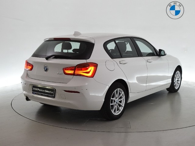 BMW Serie 1 118i color Blanco. Año 2019. 100KW(136CV). Gasolina. En concesionario BYmyCAR Madrid - Alcalá de Madrid