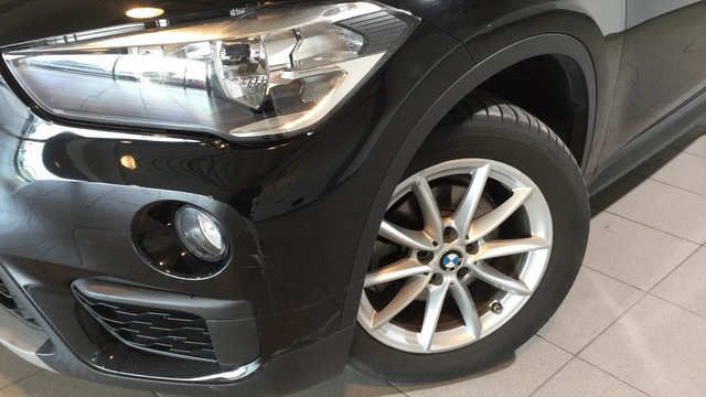 BMW X1 sDrive16d color Negro. Año 2019. 85KW(116CV). Diésel. En concesionario BYmyCAR Madrid - Alcalá de Madrid