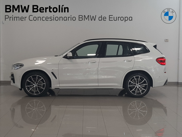 BMW X3 xDrive20d color Blanco. Año 2021. 140KW(190CV). Diésel. En concesionario Automoviles Bertolin S.L. de Valencia