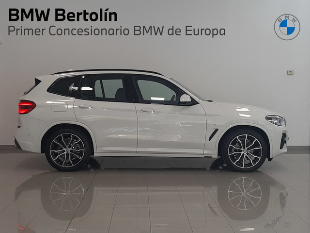 BMW X3 xDrive20d color Blanco. Año 2021. 140KW(190CV). Diésel. En concesionario Automoviles Bertolin S.L. de Valencia