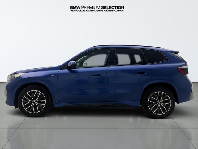 BMW X1 sDrive18d color Azul. Año 2023. 110KW(150CV). Diésel. En concesionario Automotor Premium Viso - Málaga de Málaga