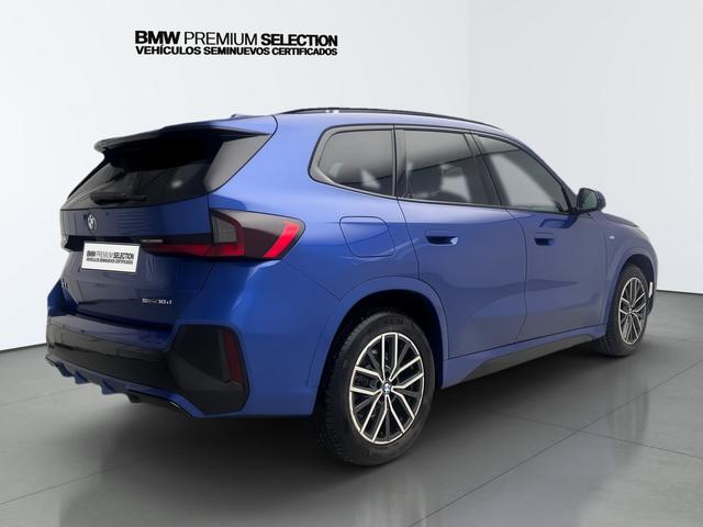 BMW X1 sDrive18d color Azul. Año 2023. 110KW(150CV). Diésel. En concesionario Automotor Premium Viso - Málaga de Málaga