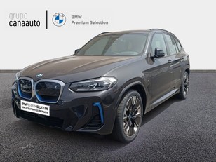 Fotos de BMW iX3 M Sport color Gris. Año 2024. 210KW(286CV). Eléctrico. En concesionario DEMO de Sta. C. Tenerife