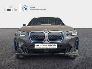 Fotos de BMW iX3 M Sport color Gris. Año 2024. 210KW(286CV). Eléctrico. En concesionario DEMO de Sta. C. Tenerife