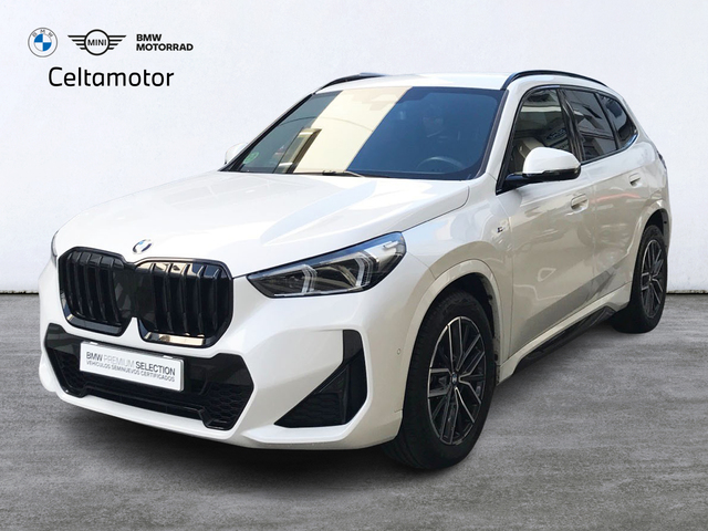 BMW X1 sDrive18d color Blanco. Año 2023. 110KW(150CV). Diésel. En concesionario Celtamotor Vigo  de Pontevedra