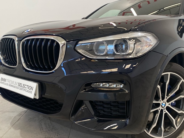 BMW X4 xDrive30d color Negro. Año 2019. 195KW(265CV). Diésel. En concesionario Motor Gorbea de Álava