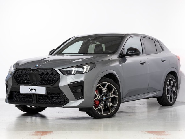 BMW X2 sDrive18d color Gris. Año 2024. 110KW(150CV). Diésel. En concesionario Oliva Motor Girona de Girona