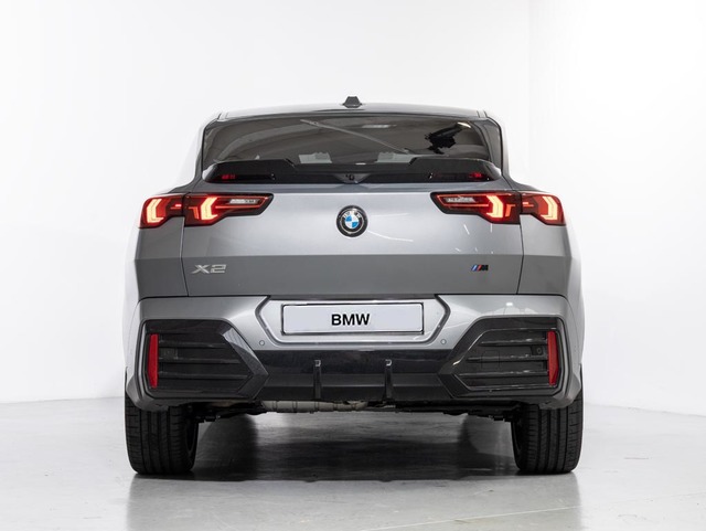 BMW X2 sDrive18d color Gris. Año 2024. 110KW(150CV). Diésel. En concesionario Oliva Motor Girona de Girona