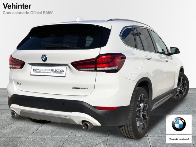 BMW X1 sDrive18d color Blanco. Año 2020. 110KW(150CV). Diésel. En concesionario Momentum S.A. de Madrid