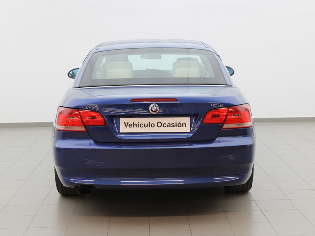 BMW Serie 3 320i Cabrio color Azul. Año 2008. 125KW(170CV). Gasolina. En concesionario Augusta Aragon S.A. de Zaragoza