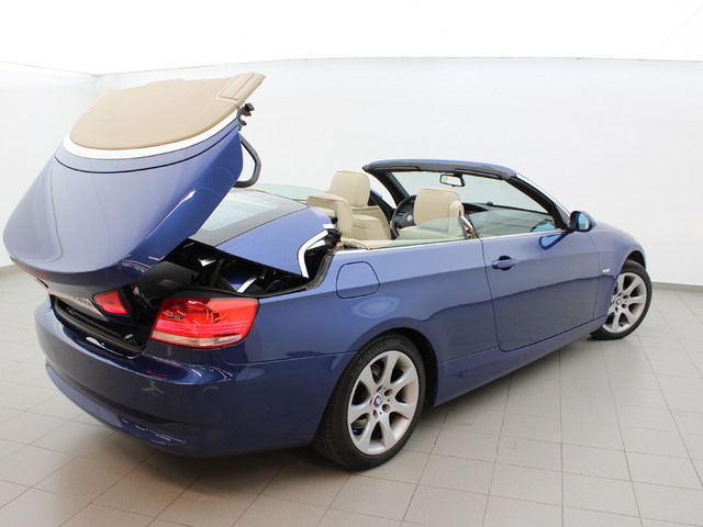 BMW Serie 3 320i Cabrio color Azul. Año 2008. 125KW(170CV). Gasolina. En concesionario Augusta Aragon S.A. de Zaragoza