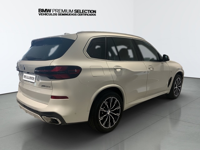 BMW X5 xDrive30d color Blanco. Año 2024. 219KW(298CV). Diésel. En concesionario Automotor Premium Viso - Málaga de Málaga