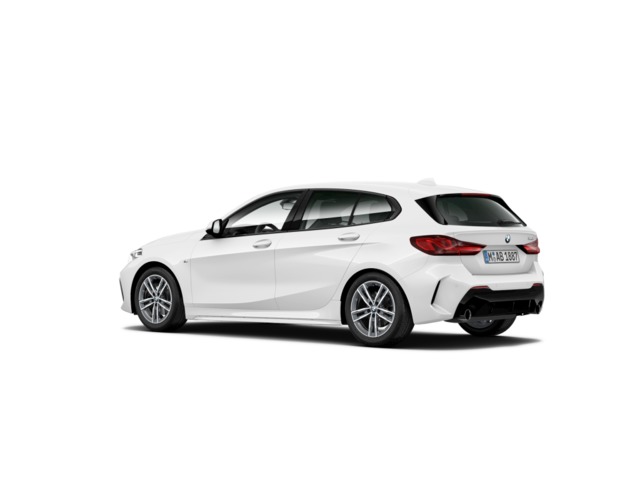 BMW Serie 1 118d color Blanco. Año 2023. 110KW(150CV). Diésel. En concesionario Movilnorte El Plantio de Madrid
