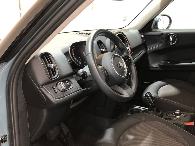 fotoG 10 del MINI MINI Countryman Cooper D 110 kW (150 CV) 150cv Diésel del 2023 en Madrid