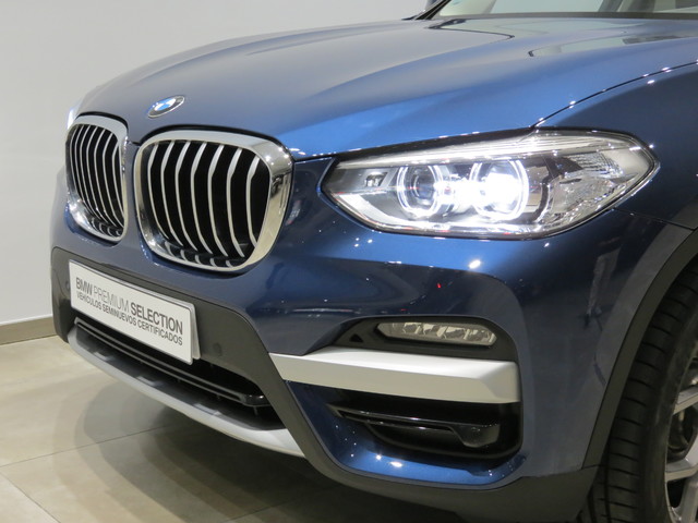 BMW X3 xDrive20d color Azul. Año 2020. 140KW(190CV). Diésel. En concesionario GANDIA Automoviles Fersan, S.A. de Valencia