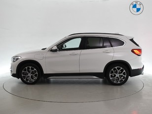 Fotos de BMW X1 xDrive25e color Blanco. Año 2020. 162KW(220CV). Híbrido Electro/Gasolina. En concesionario BYmyCAR Madrid - Alcalá de Madrid