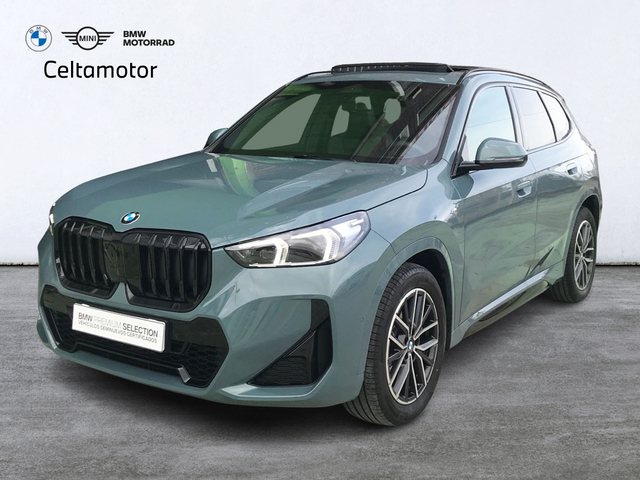 BMW X1 sDrive18d color Verde. Año 2024. 110KW(150CV). Diésel. En concesionario Celtamotor Vigo  de Pontevedra