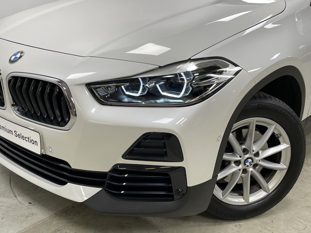 BMW X2 sDrive18d color Blanco. Año 2021. 110KW(150CV). Diésel. En concesionario Maberauto de Castellón