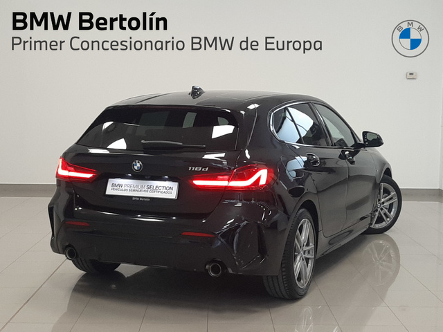 BMW Serie 1 118d color Negro. Año 2024. 110KW(150CV). Diésel. En concesionario Automoviles Bertolin S.L. de Valencia