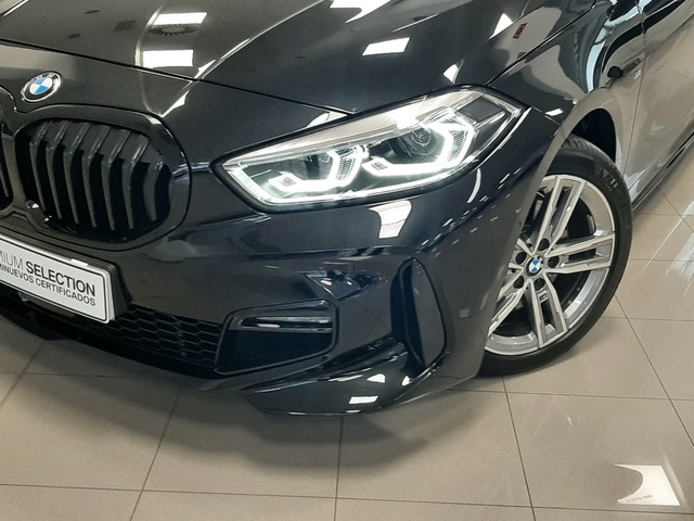 BMW Serie 1 118d color Negro. Año 2024. 110KW(150CV). Diésel. En concesionario Automoviles Bertolin S.L. de Valencia