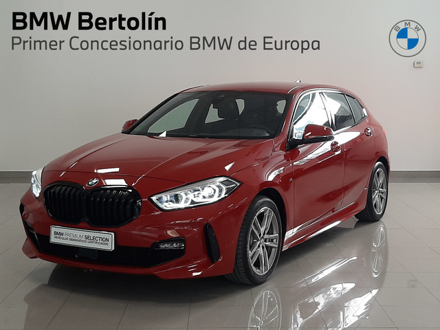 BMW Serie 1 118d color Rojo. Año 2024. 110KW(150CV). Diésel. En concesionario Automoviles Bertolin S.L. de Valencia