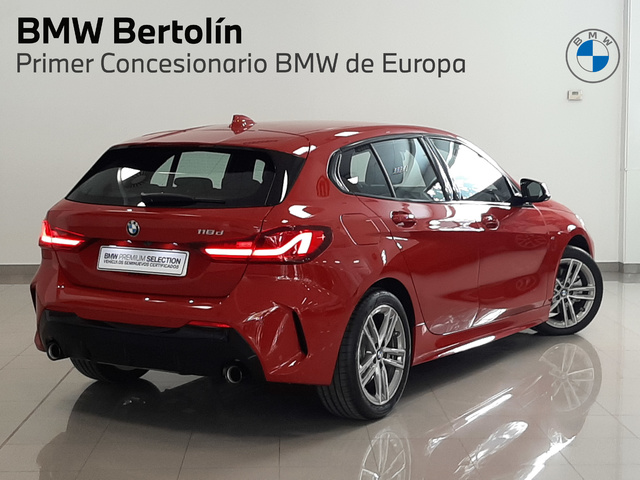 BMW Serie 1 118d color Rojo. Año 2024. 110KW(150CV). Diésel. En concesionario Automoviles Bertolin S.L. de Valencia