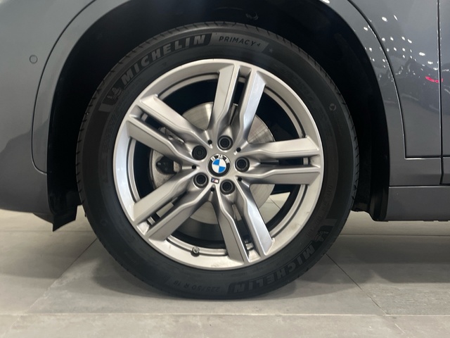 BMW X1 xDrive18d color Gris. Año 2022. 110KW(150CV). Diésel. En concesionario Engasa S.A. de Valencia