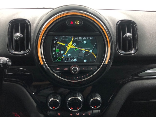 fotoG 15 del MINI MINI Countryman Cooper 100 kW (136 CV) 136cv Gasolina del 2020 en Madrid