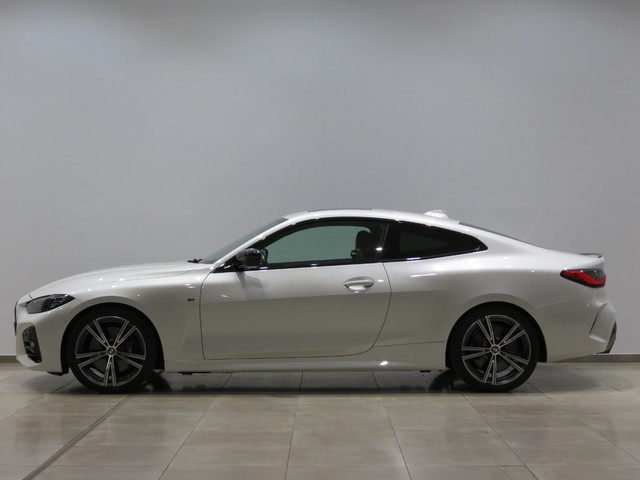 BMW Serie 4 420d Coupe color Blanco. Año 2021. 140KW(190CV). Diésel. En concesionario GANDIA Automoviles Fersan, S.A. de Valencia