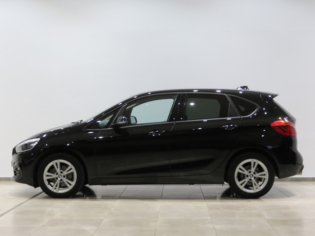 BMW Serie 2 218d Active Tourer color Negro. Año 2020. 110KW(150CV). Diésel. En concesionario GANDIA Automoviles Fersan, S.A. de Valencia