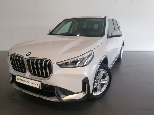 BMW X1 sDrive20i color Blanco. Año 2023. 125KW(170CV). Gasolina. En concesionario Adler Motor S.L. TOLEDO de Toledo