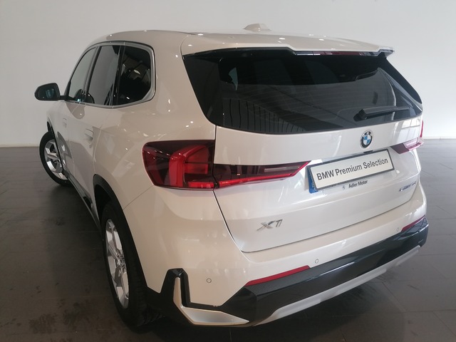 BMW X1 sDrive20i color Blanco. Año 2023. 125KW(170CV). Gasolina. En concesionario Adler Motor S.L. TOLEDO de Toledo