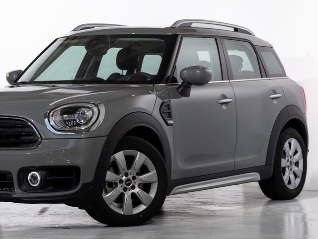 fotoG 5 del MINI MINI Countryman Cooper 100 kW (136 CV) 136cv Gasolina del 2020 en Girona