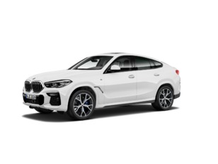 Fotos de BMW X6 xDrive30d color Blanco. Año 2021. 210KW(286CV). Diésel. En concesionario Motri Motor Jaén de Jaén