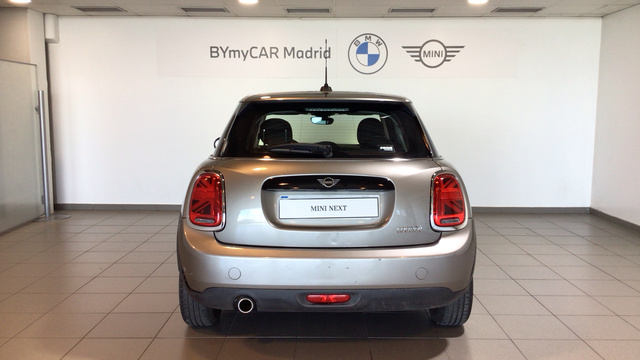 fotoG 4 del MINI MINI 5 Puertas Cooper 100 kW (136 CV) 136cv Gasolina del 2019 en Madrid